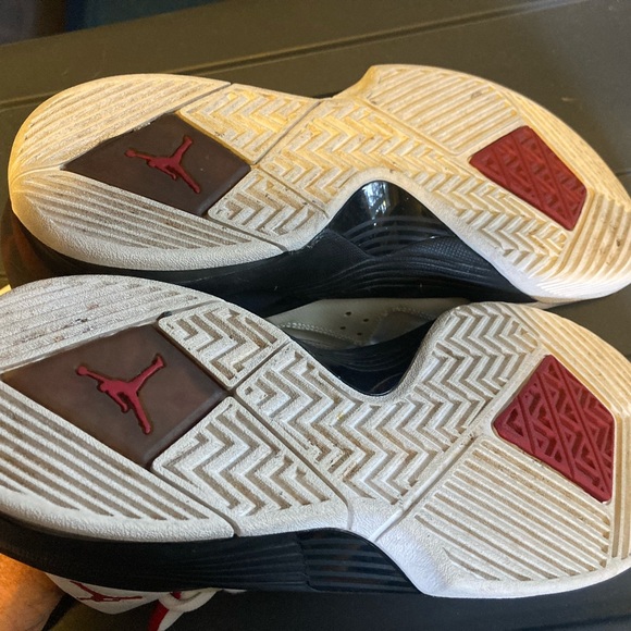 Nike Air Jordans Size 12.5 MENS White Red Michael Jordan 414759-101 - Picture 5 of 13